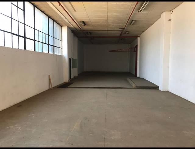 2,490M² WAREHOUSE TO LET IN WYNBERG